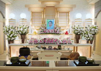 エレガントな祭壇